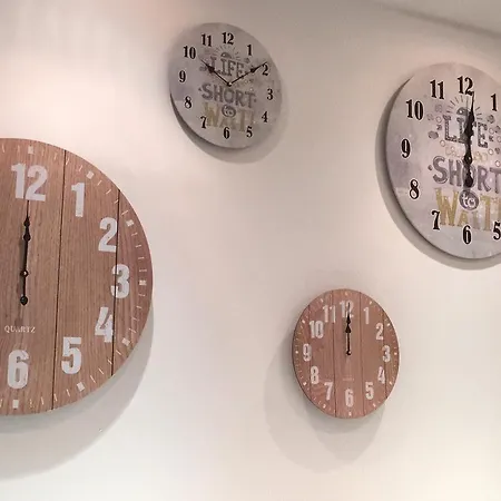 Alojamento de Acomodação e Pequeno-almoço Sax Palazzo Sarro