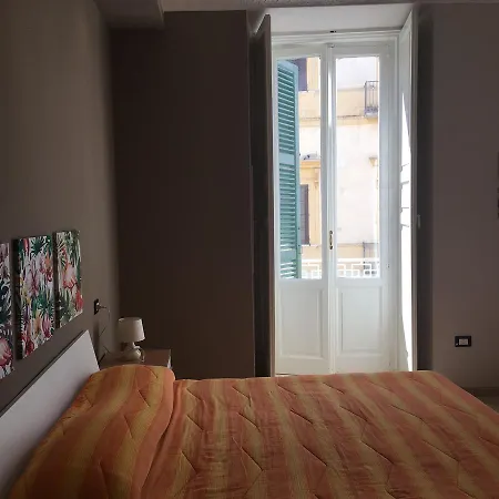 Sax Palazzo Sarro Alojamento de Acomodação e Pequeno-almoço *