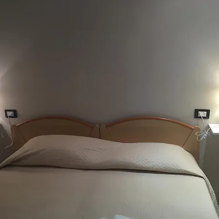 Alojamento de Acomodação e Pequeno-almoço Sax Palazzo Sarro Trani