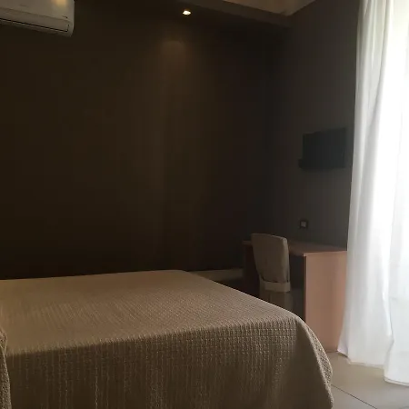 Alojamento de Acomodação e Pequeno-almoço Sax Palazzo Sarro