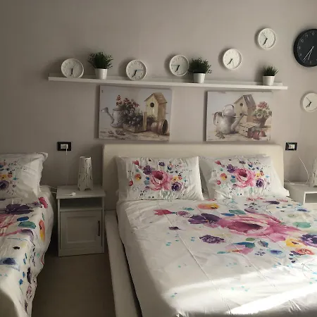 Alojamento de Acomodação e Pequeno-almoço Sax Palazzo Sarro *