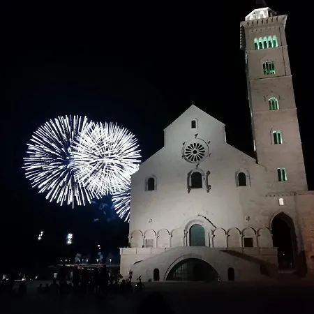 Sax Palazzo Sarro Oda ve Kahvaltı Trani